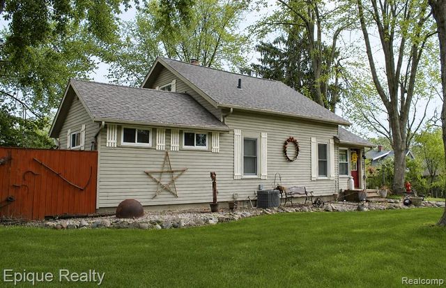 12 Mccoll Street, Yale, MI 48097
