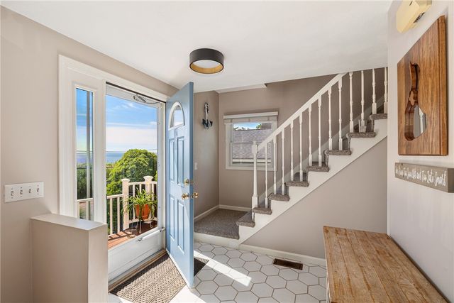 357 Capron Farm Drive, Warwick, RI 02886