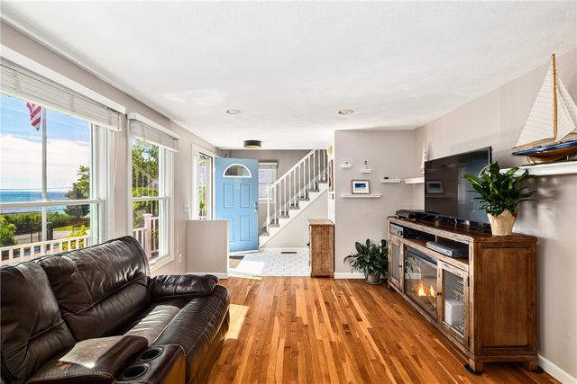 357 Capron Farm Drive, Warwick, RI 02886