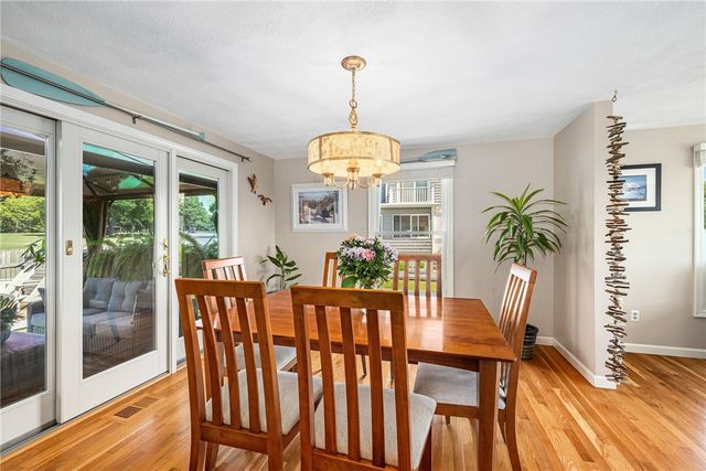 357 Capron Farm Drive, Warwick, RI 02886