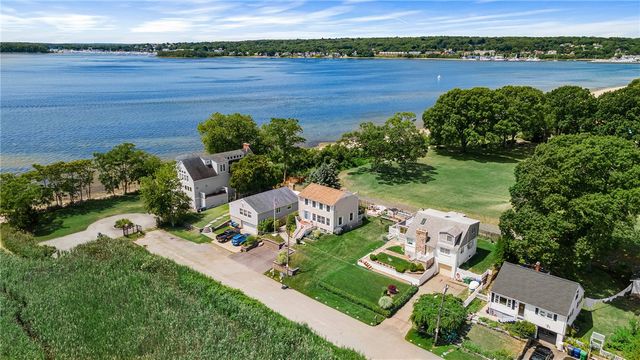 357 Capron Farm Drive, Warwick, RI 02886