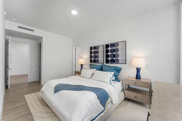 220 LAKE SHORE Drive 702, Lake Park, FL 33403