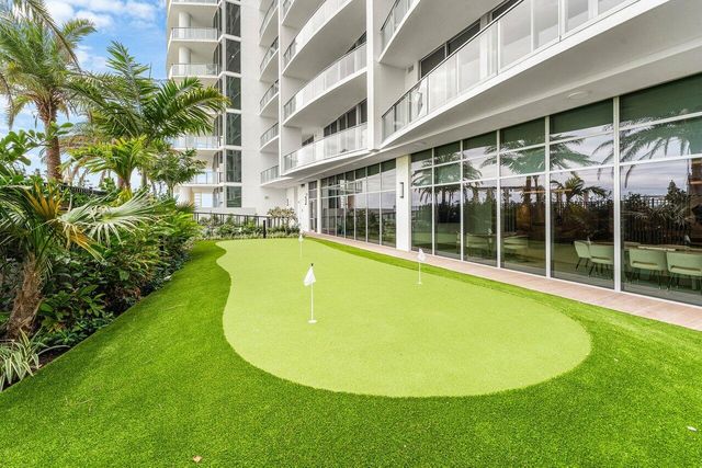 220 LAKE SHORE Drive 702, Lake Park, FL 33403