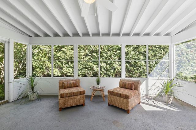 16 Primrose Lane, Aquebogue, NY 11931