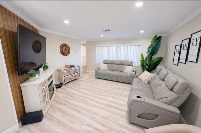 7051 LEXINGTON CIR, Brooksville, FL 34602