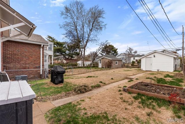 5705 Devonshire Avenue, St Louis, MO 63109