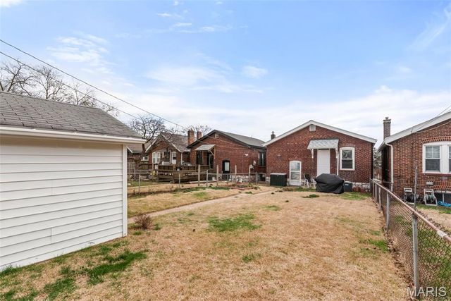 5705 Devonshire Avenue, St Louis, MO 63109