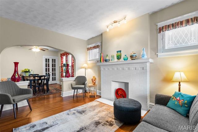 5705 Devonshire Avenue, St Louis, MO 63109