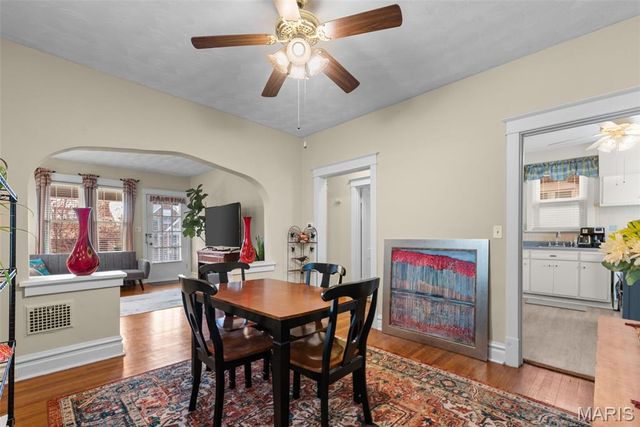 5705 Devonshire Avenue, St Louis, MO 63109