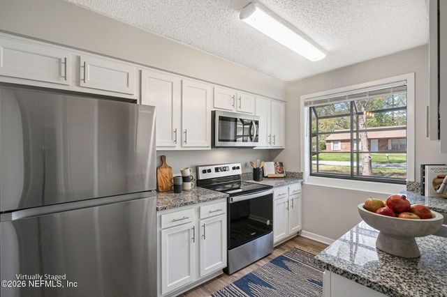 2709 PINEWOOD Boulevard N, Middleburg, FL 32068