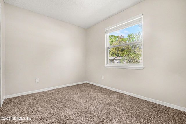 2709 PINEWOOD Boulevard N, Middleburg, FL 32068