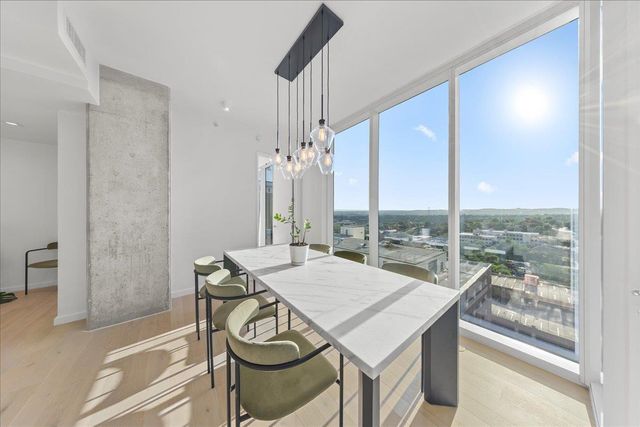 313 W 17th ST 1204, Austin, TX 78701