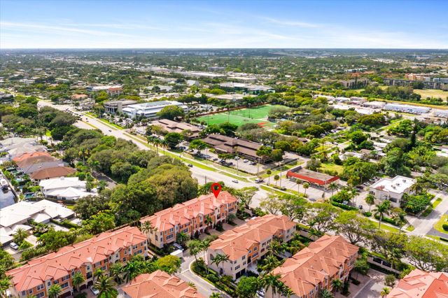 604 NE Francesca Lane, Boca Raton, FL 33487