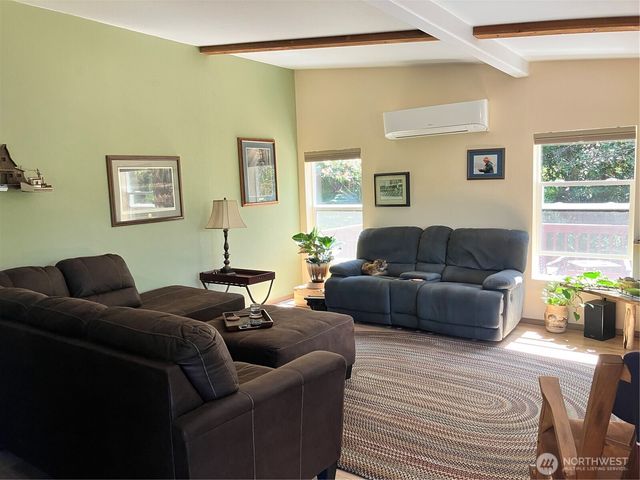 1171 Ray Hicks Street, Raymond, WA 98577