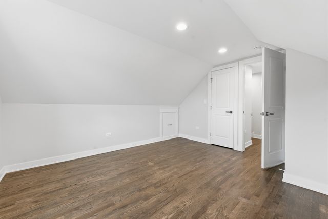 4903 N Moody Avenue, Chicago, IL 60630
