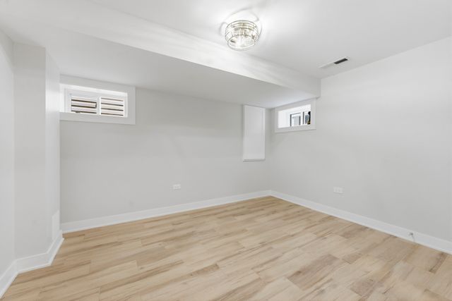 4903 N Moody Avenue, Chicago, IL 60630