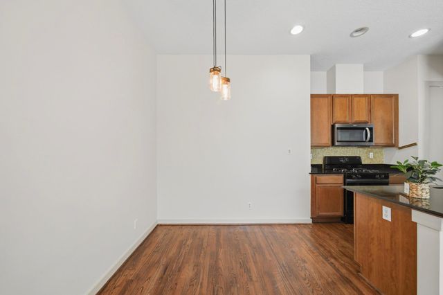 4036 Center Street, Houston, TX 77007