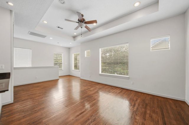 4036 Center Street, Houston, TX 77007