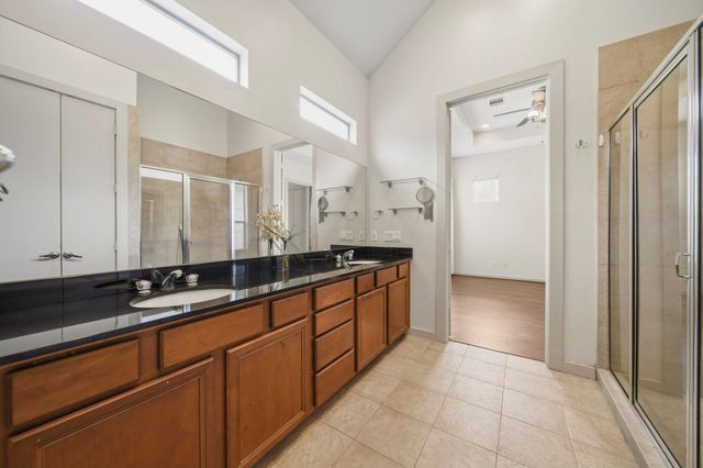 4036 Center Street, Houston, TX 77007