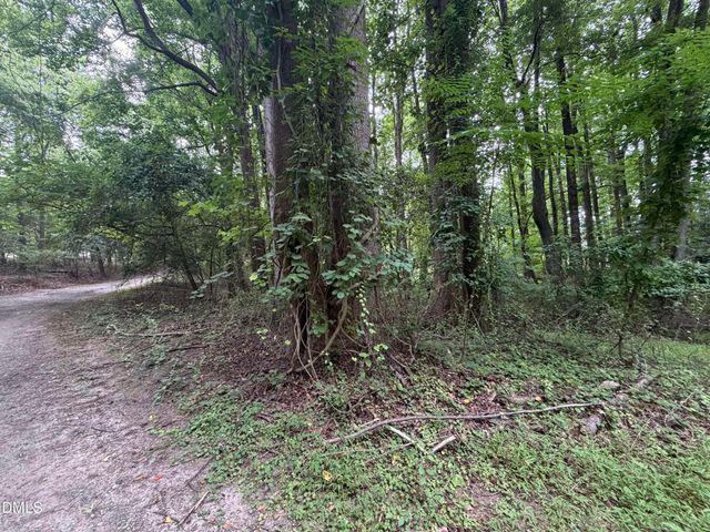5140 Commission Drive, Holly Springs, NC 27540