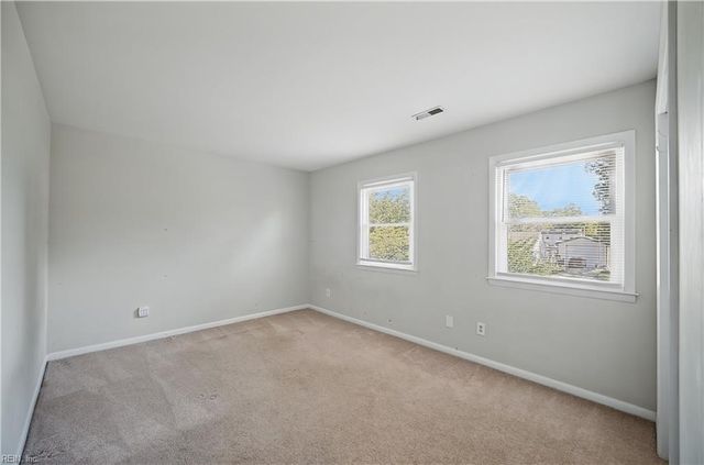 5 Bennett Farm Rd RD, Poquoson, VA 23662