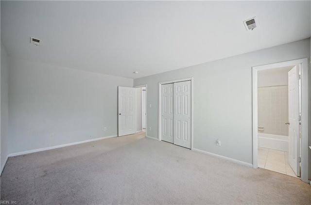 5 Bennett Farm Rd RD, Poquoson, VA 23662