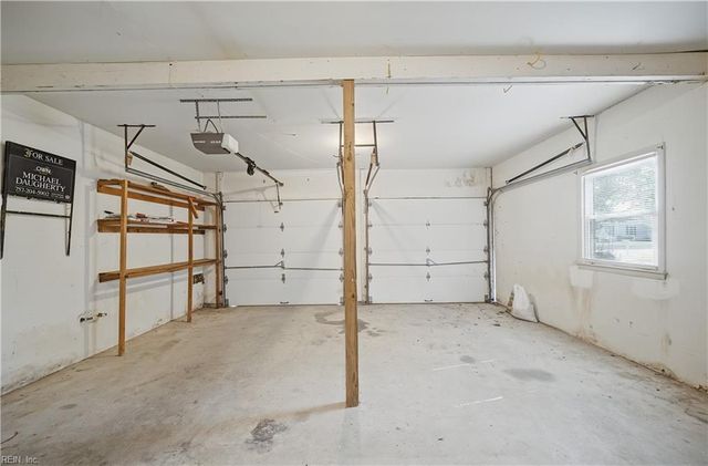5 Bennett Farm Rd RD, Poquoson, VA 23662