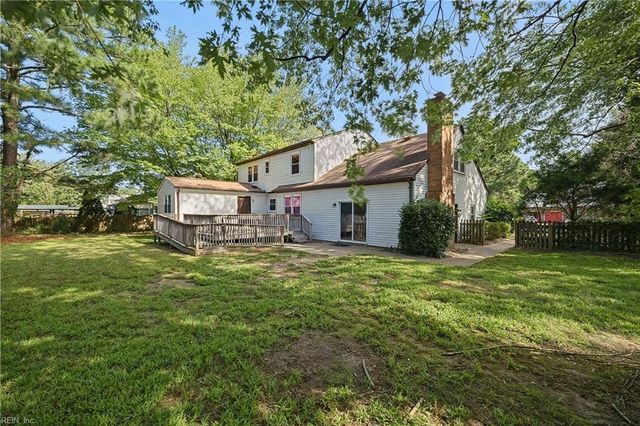 5 Bennett Farm Rd RD, Poquoson, VA 23662