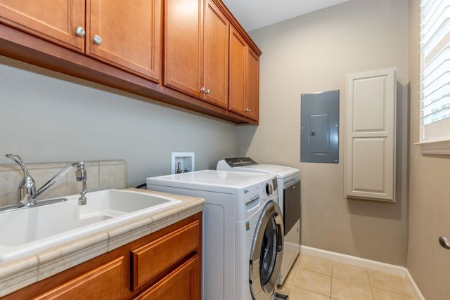 1384 Buckhorn Creek Rd, Livermore, CA 94550