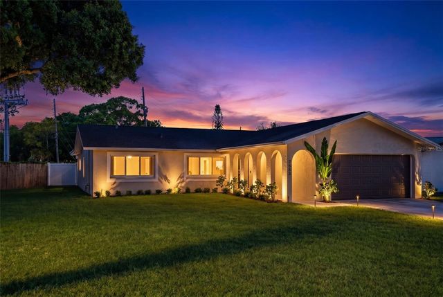 7833 BRISTOL COURT, St Petersburg, FL 33709