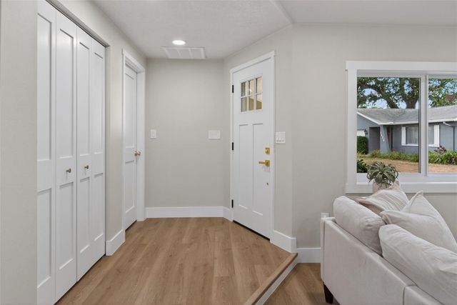 7833 BRISTOL COURT, St Petersburg, FL 33709