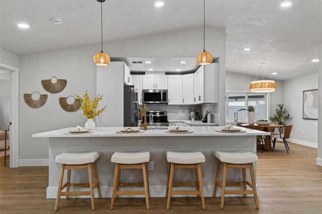 7833 BRISTOL COURT, St Petersburg, FL 33709