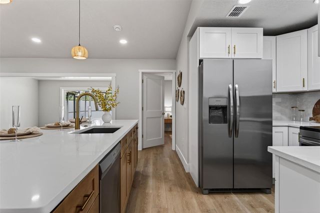 7833 BRISTOL COURT, St Petersburg, FL 33709