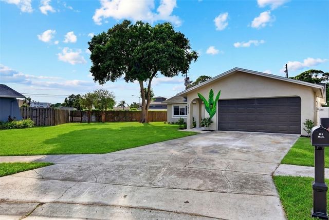 7833 BRISTOL COURT, St Petersburg, FL 33709