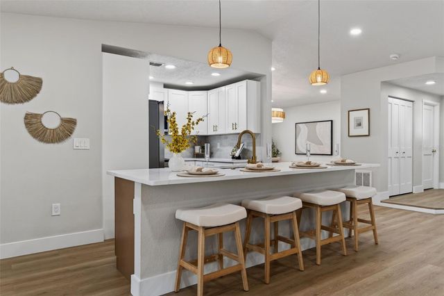 7833 BRISTOL COURT, St Petersburg, FL 33709