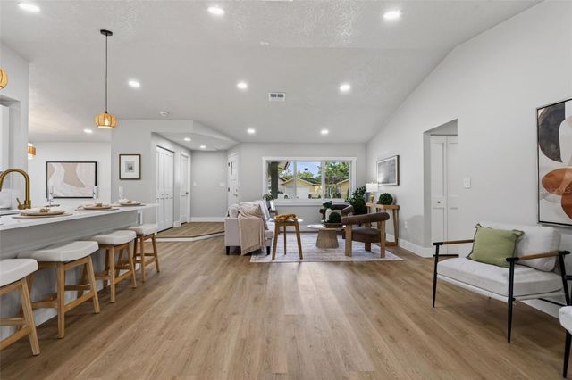 7833 BRISTOL COURT, St Petersburg, FL 33709