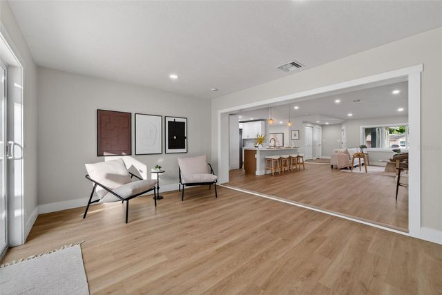 7833 BRISTOL COURT, St Petersburg, FL 33709