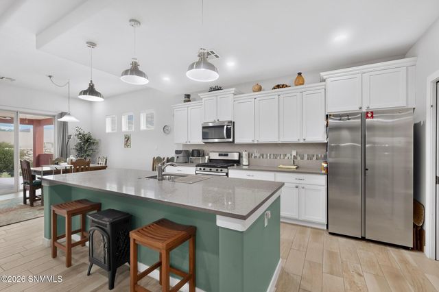 6114 Golden Echo Place, Las Cruces, NM 88012