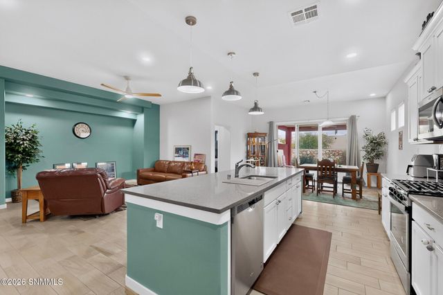 6114 Golden Echo Place, Las Cruces, NM 88012