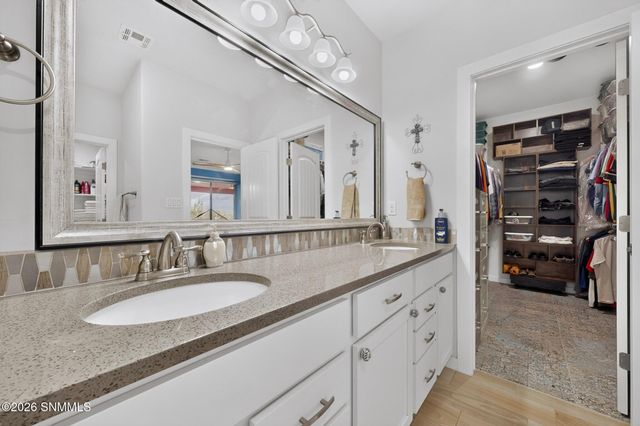 6114 Golden Echo Place, Las Cruces, NM 88012