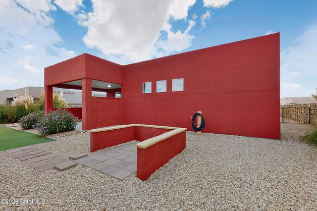 6114 Golden Echo Place, Las Cruces, NM 88012