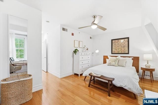 247 2nd Street 3, Jersey City, NJ 07302