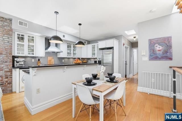 247 2nd Street 3, Jersey City, NJ 07302