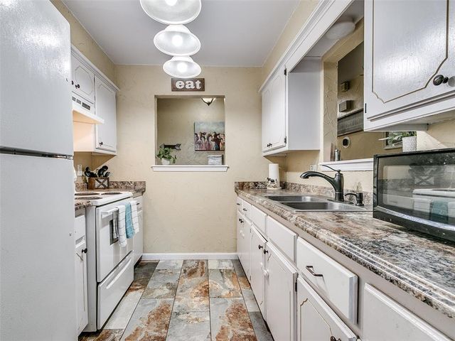 3200 Birch Lane, Edmond, OK 73034