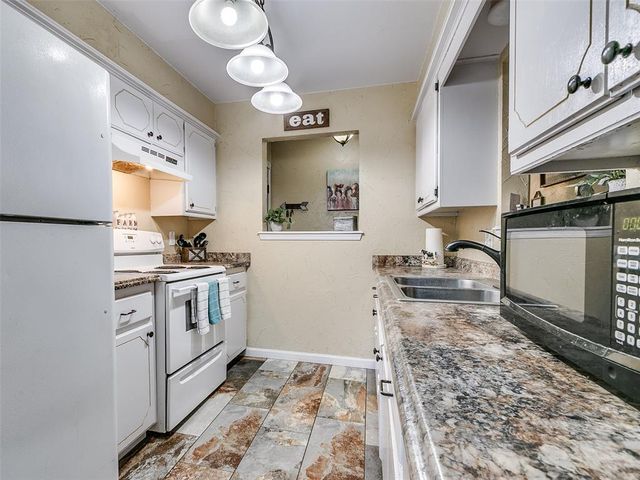 3200 Birch Lane, Edmond, OK 73034