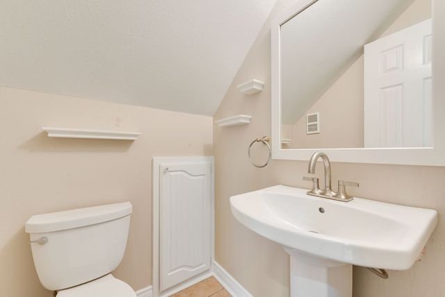 912 Summer Hill Lane, Red Oak, TX 75154