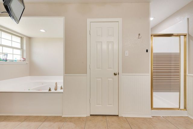 912 Summer Hill Lane, Red Oak, TX 75154