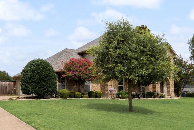 912 Summer Hill Lane, Red Oak, TX 75154