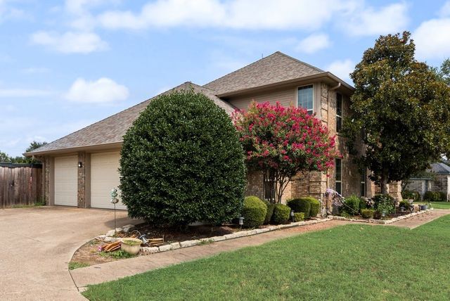 912 Summer Hill Lane, Red Oak, TX 75154