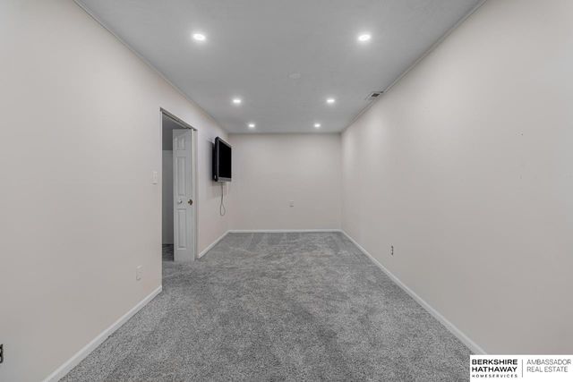 4236 Pacific Avenue, Fremont, NE 68025